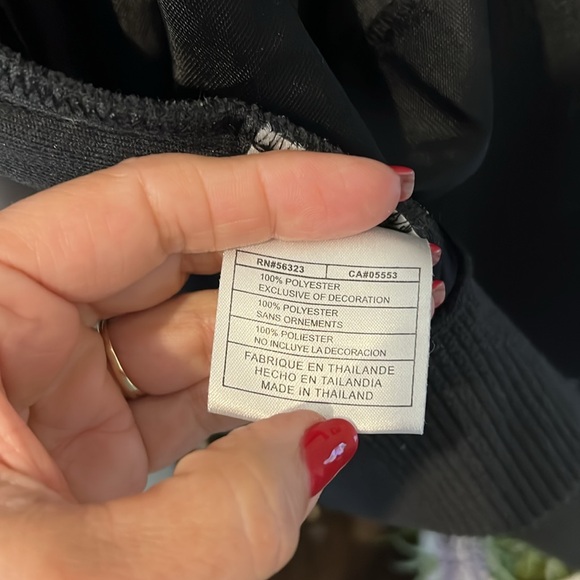 Juniors Nike Zip Up Jacket Black Size XXL 20-22 Fleece Ribbed pattern - Picture 7 of 9